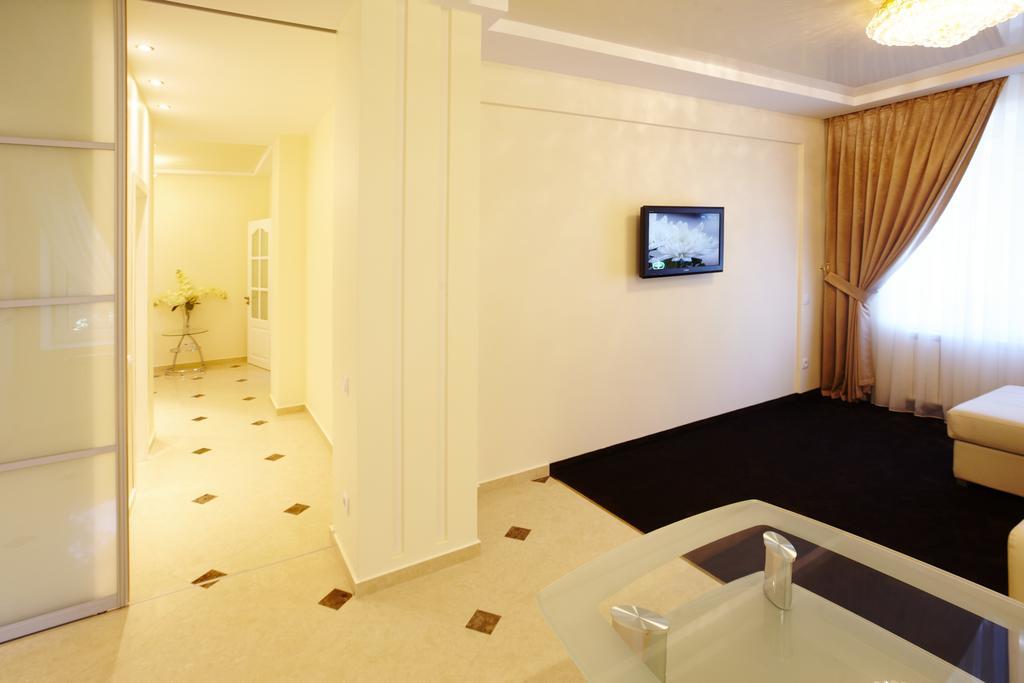 Ultra Central Park Apartments Kischinau Exterior foto